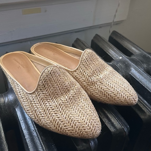 Woven Straw Slip-On Mules - Picture 1 of 4